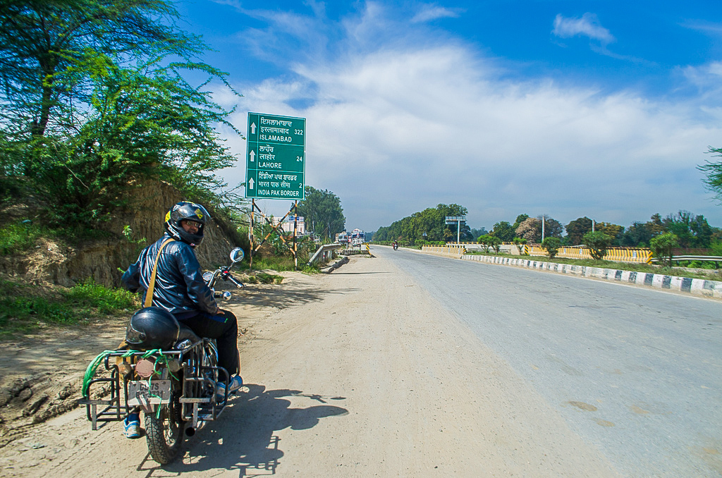 Amritsar wagah border bike tour